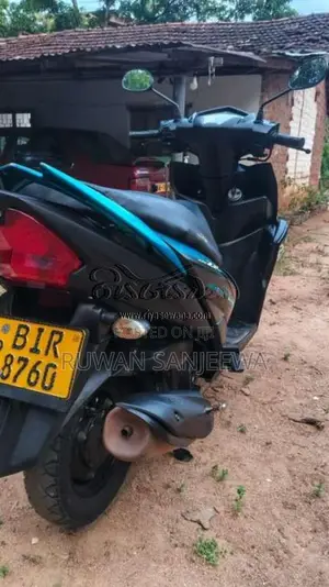 Yamaha ZR 2020 Motorbike (Used)