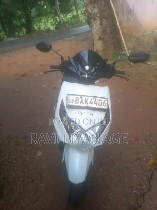 Honda Dio 2013 Motorbike (Used)