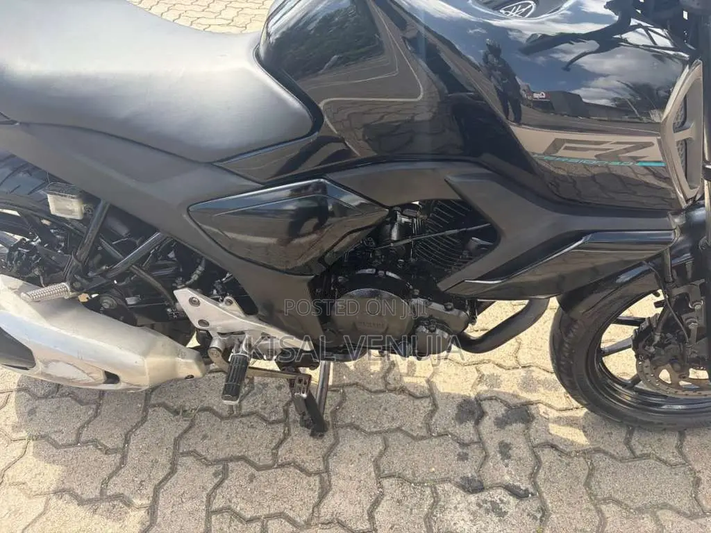 Yamaha FZ Version 3.0 2020 Motorbike (Used)
