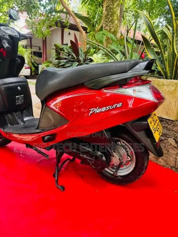 Hero Pleasure 2015 Motorbike (Used)