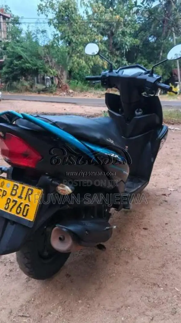 Yamaha ZR 2020 Motorbike (Used)