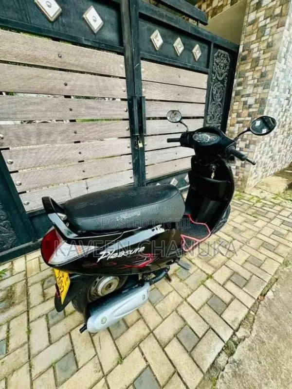 Hero Pleasure 2012 Motorbike (Used)