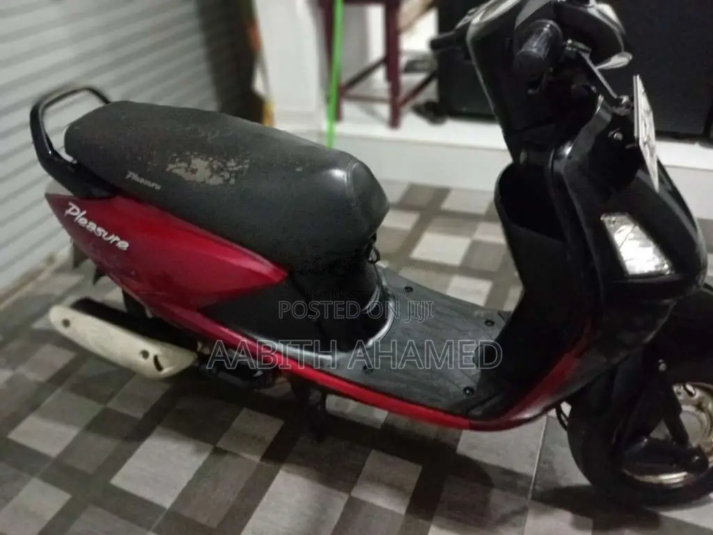 Hero Pleasure 2011 Motorbike (Used)