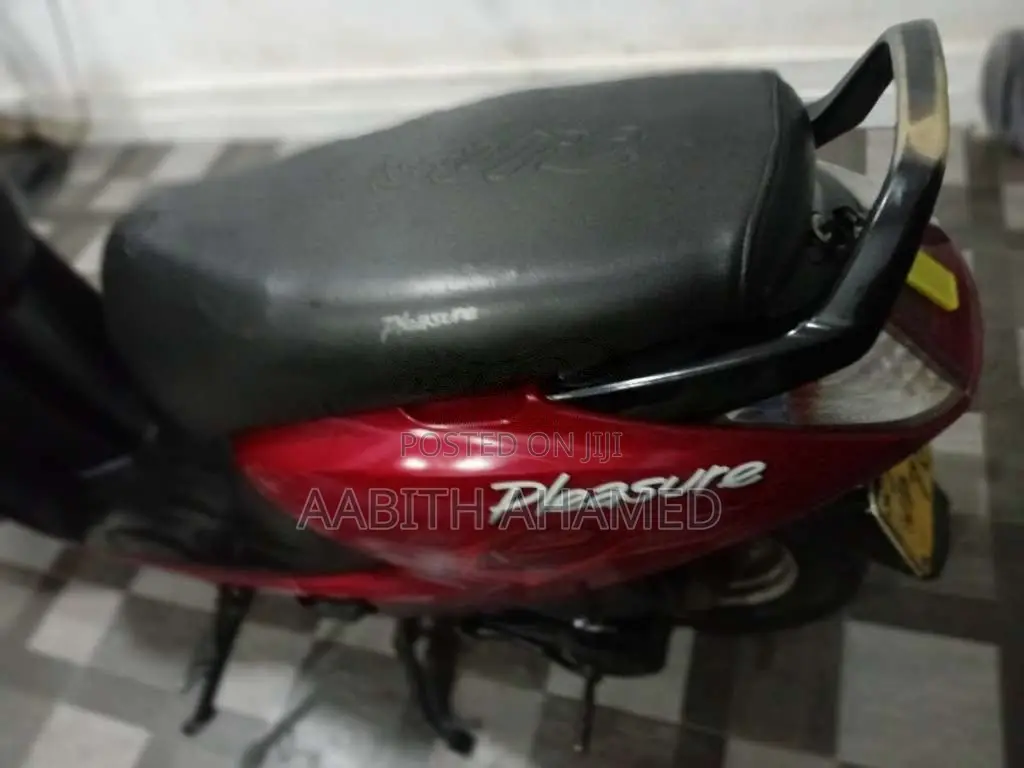 Hero Pleasure 2011 Motorbike (Used)