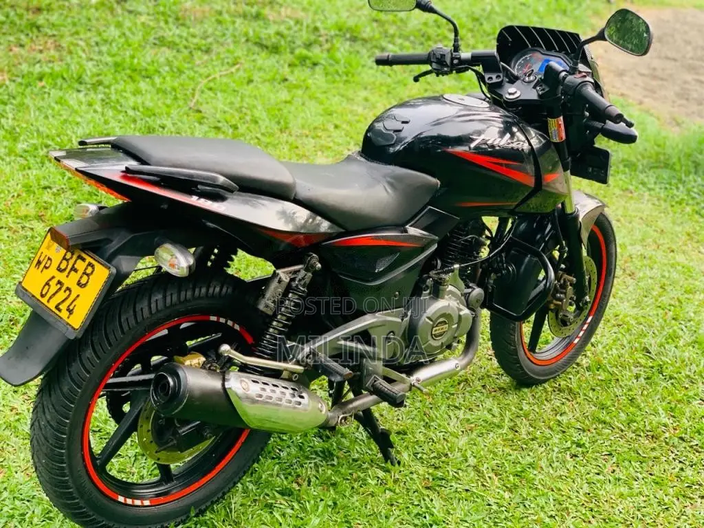 Bajaj Pulsar 180 2017 Motorbike (Used)