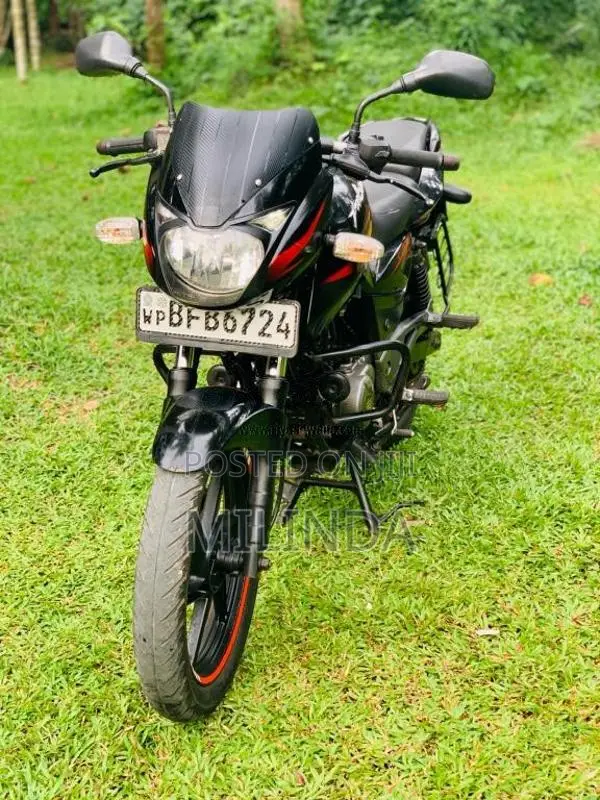 Bajaj Pulsar 180 2017 Motorbike (Used)