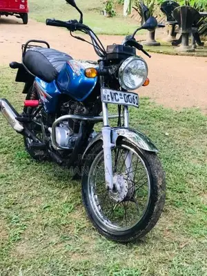 Bajaj Boxer 2009 Motorbike (Used)