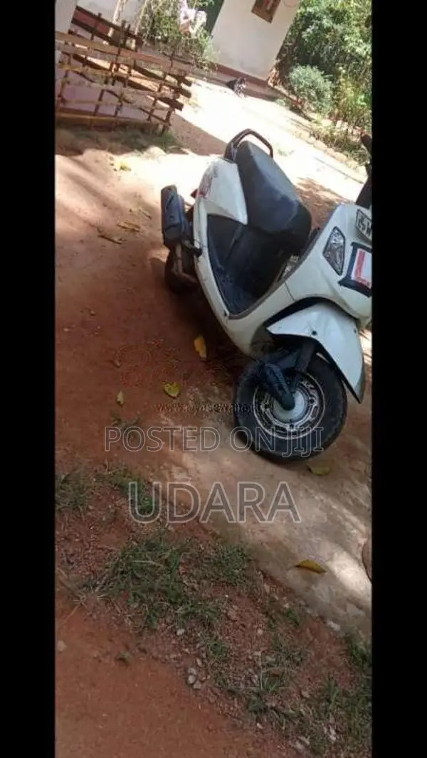 Hero Pleasure 2011 Motorbike (Used)