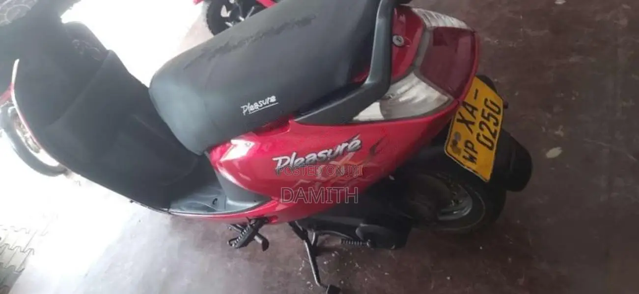 Hero Pleasure 2012 Motorbike (Used)