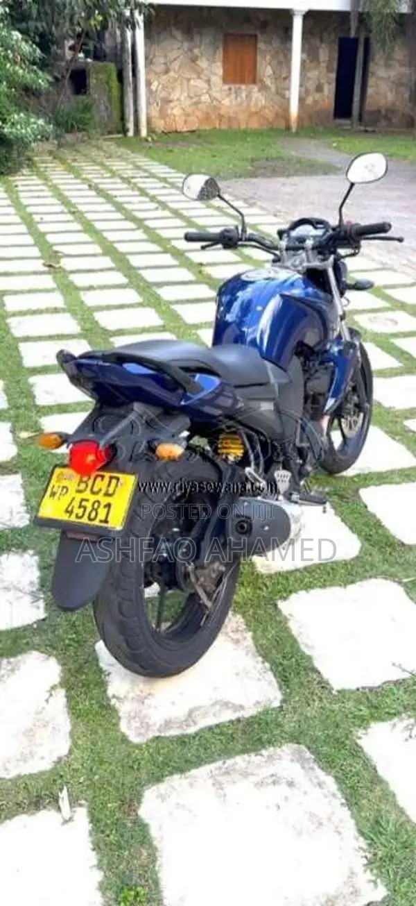 Yamaha FZ 2015 Motorbike (Used)