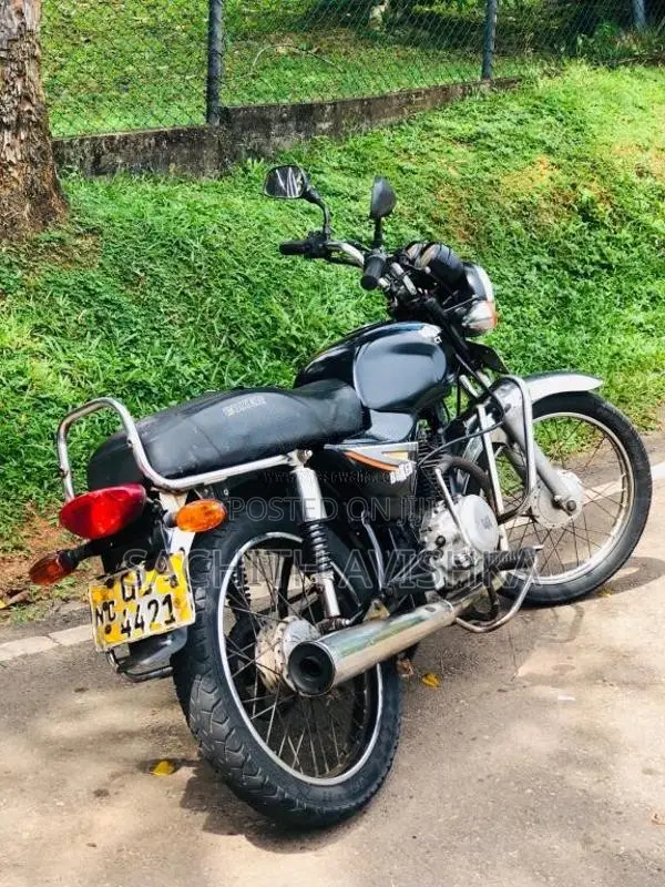 Bajaj Boxer 2003 Motorbike (Used)