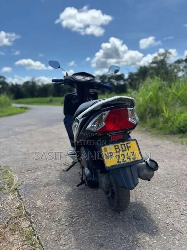 Honda Dio 2015 Motorbike (Used)