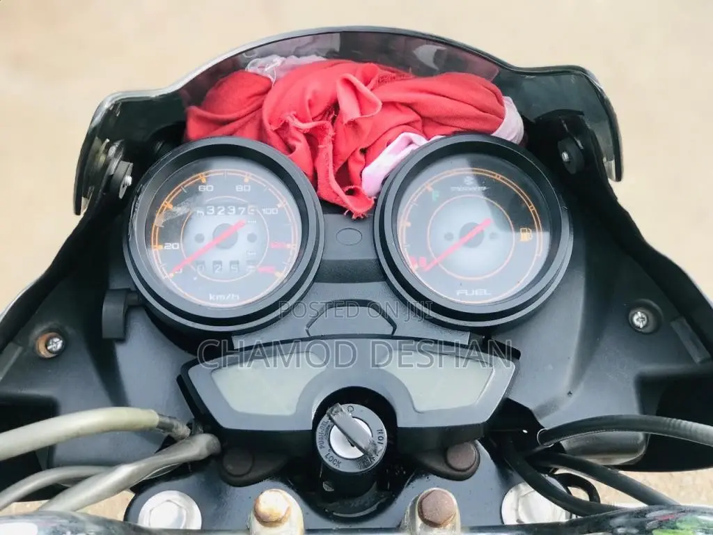 Bajaj Discover 100 2012 Motorbike (Used)