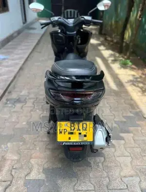 Suzuki BURGMAN 2020 Motorbike (Used)