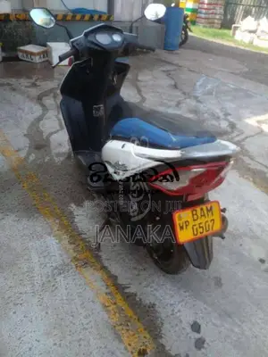 Honda Dio 2013 Motorbike (Used)