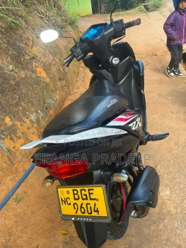 Yamaha ZR 2017 Motorbike (Used)