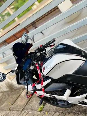 Yamaha R15 Version 3 2020 Motorbike (Used)