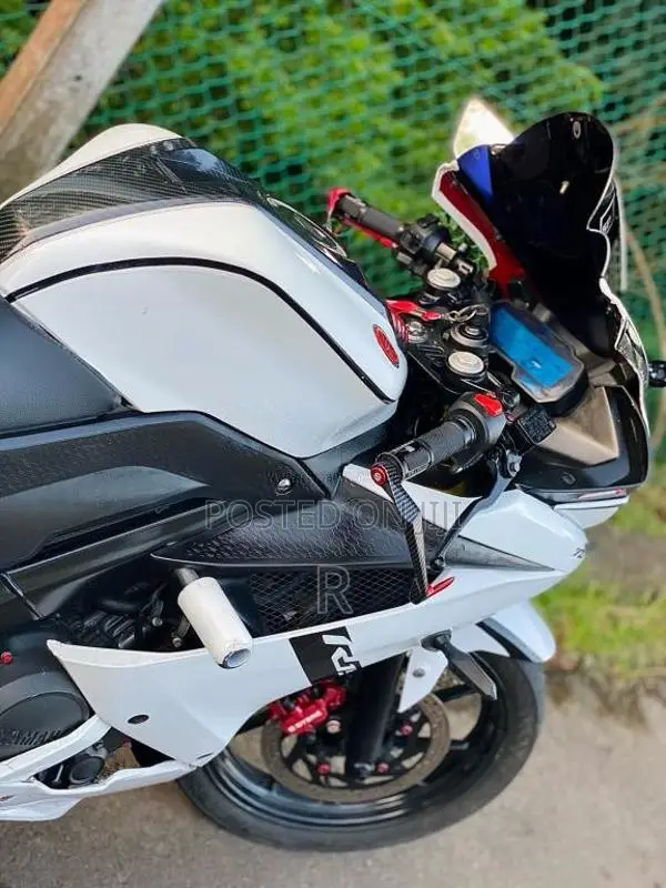 Yamaha R15 Version 3 2020 Motorbike (Used)