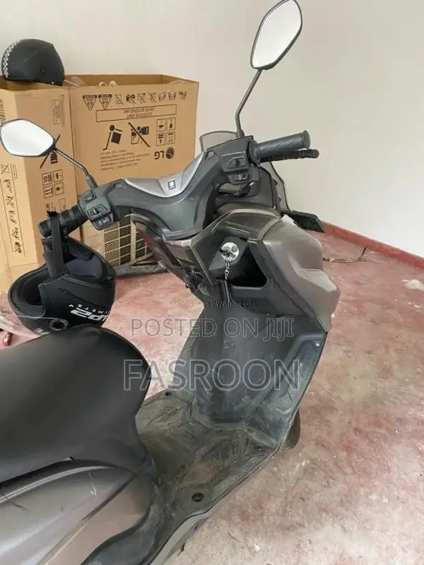 Suzuki Burgman 2019 Motorbike (Used)