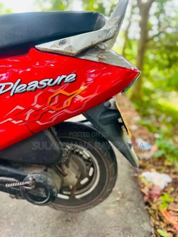 Hero Pleasure 2011 Motorbike (Used)