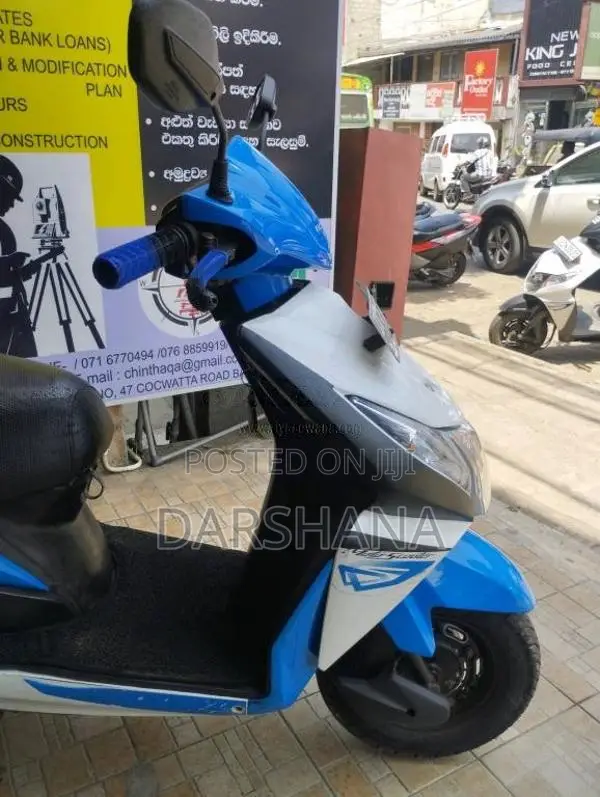 Honda Dio 2015 Motorbike (Used)
