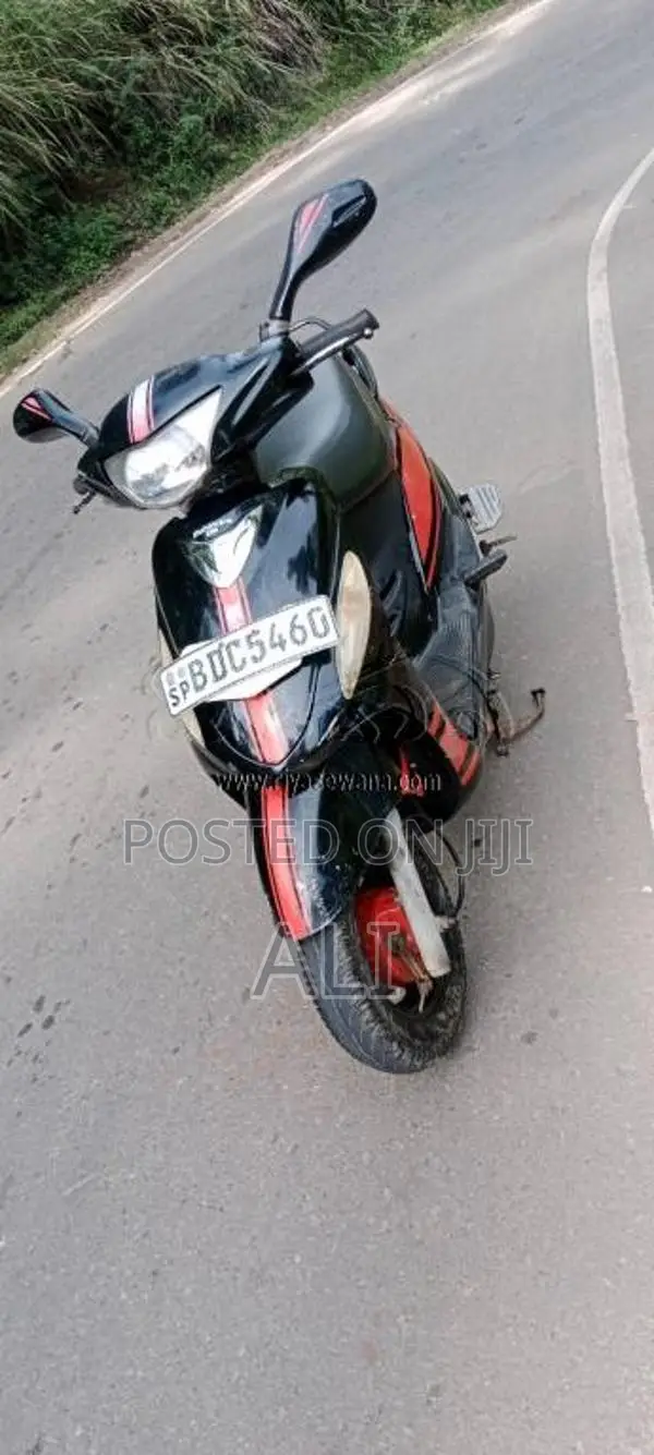 Mahindra Rodeo 2015 Motorbike (Used)