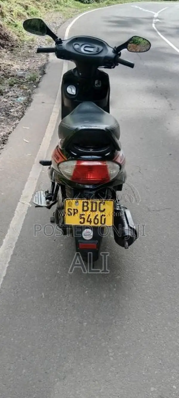 Mahindra Rodeo 2015 Motorbike (Used)