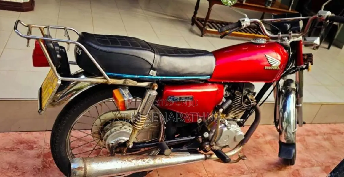 Honda Cg125 1996 Motorbike (Used)