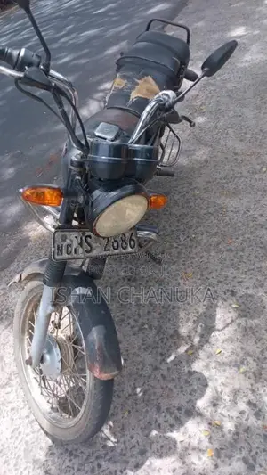 Bajaj Boxer 2002 Motorbike (Used)