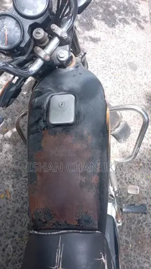 Bajaj Boxer 2002 Motorbike (Used)