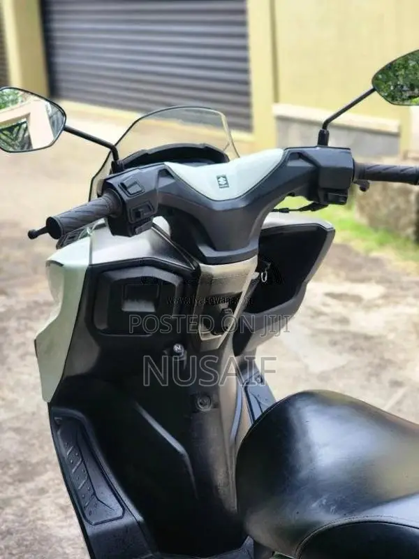 Suzuki BURGMAN 2019 Motorbike (Used)