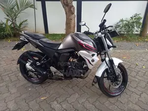 Yamaha FZ Version 2.0 2016 Motorbike (Used)