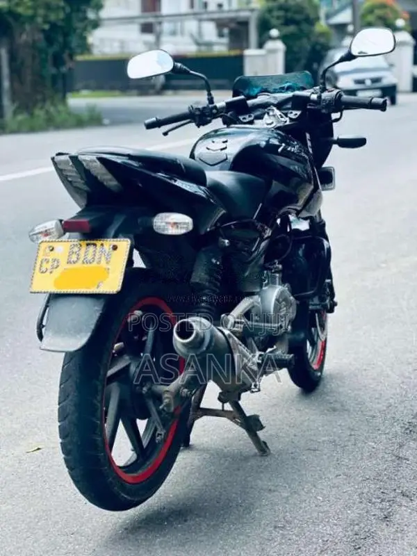Bajaj Pulsar 180 2016 Motorbike (Used)