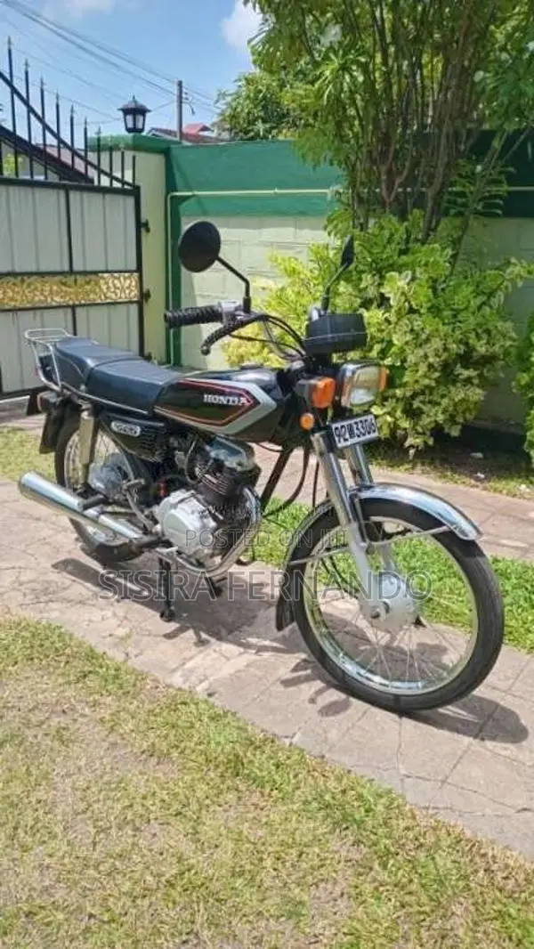 Honda CG125 1995 Motorbike (Used)