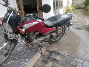 Bajaj Boxer 2004 Motorbike (Used)