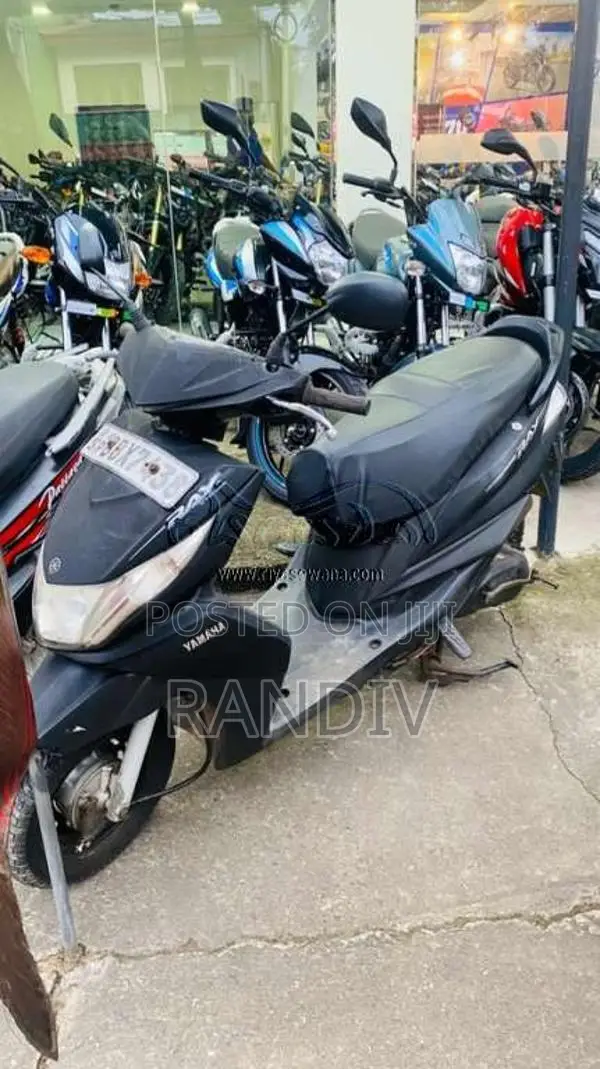 Yamaha Ray 2015 Motorbike (Used)