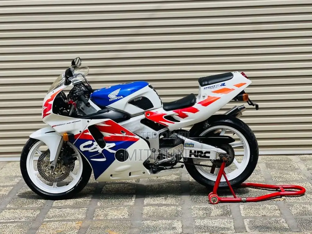 Honda CBR 1998 Motorbike (Used)