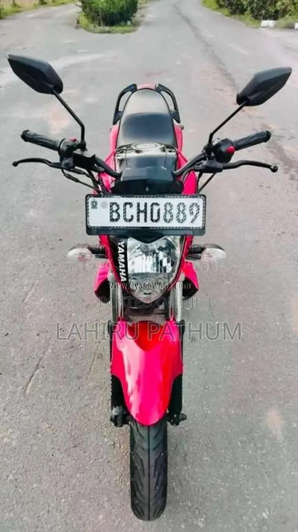 Yamaha FZ 2015 Motorbike (Used)