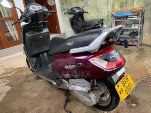 Mahindra Gustro 2017 Motorbike (Used)