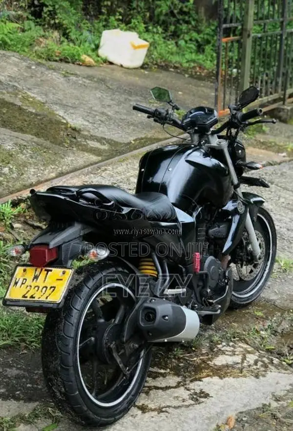 Yamaha FZ 2011 Motorbike (Used)