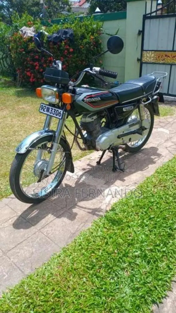 Honda CG125 1995 Motorbike (Used)