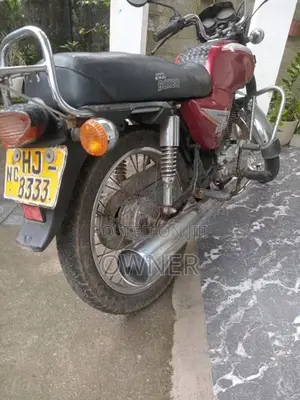Bajaj Boxer 2004 Motorbike (Used)