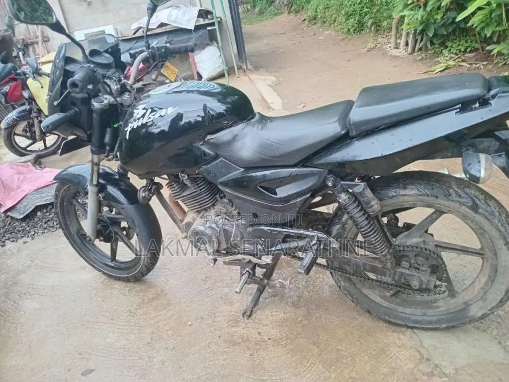 Bajaj Pulsar 2006 Motorbike (Used)