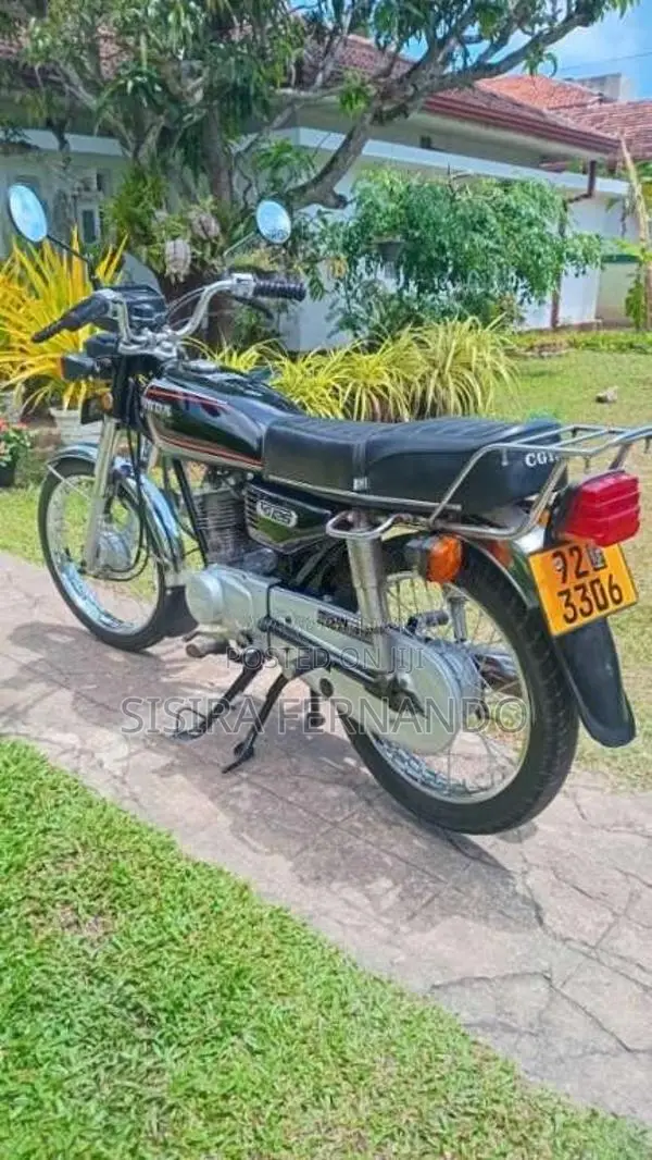 Honda CG125 1995 Motorbike (Used)