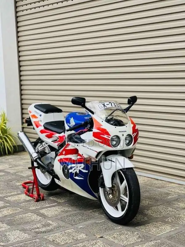 Honda CBR 1998 Motorbike (Used)