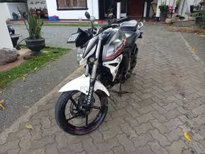 Yamaha FZ Version 2.0 2016 Motorbike (Used)