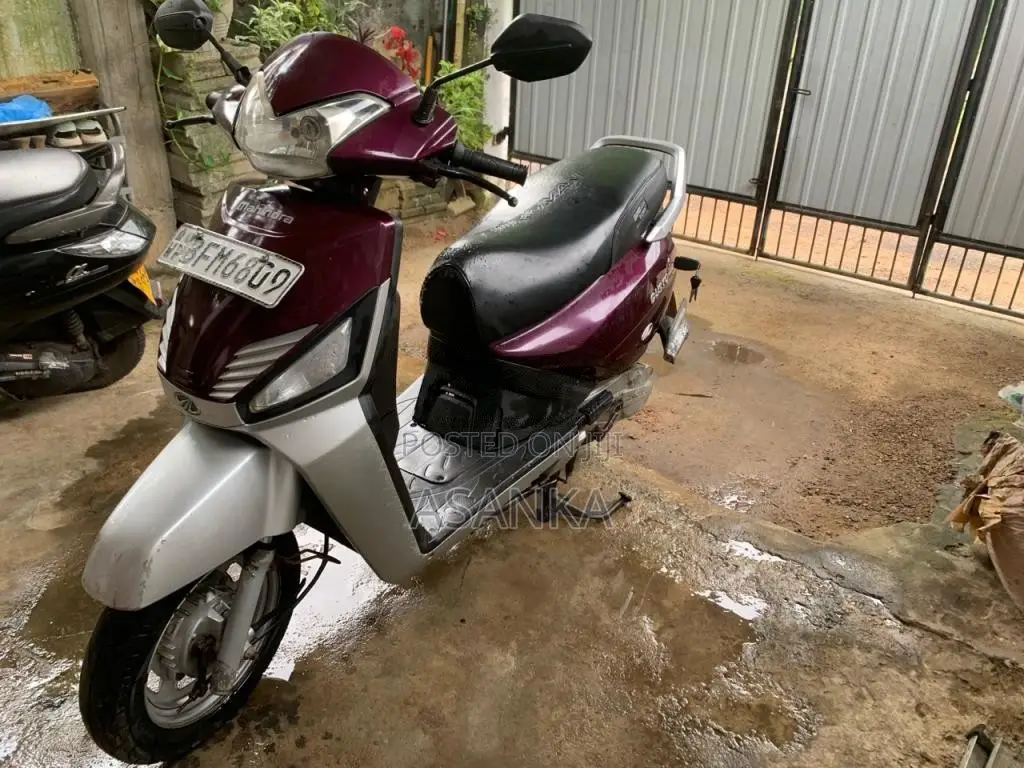 Mahindra Gustro 2017 Motorbike (Used)