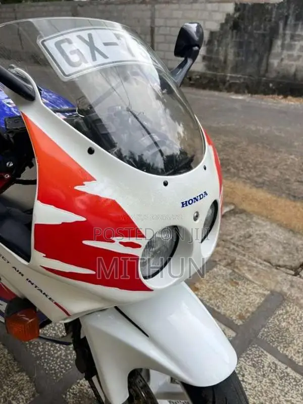 Honda CBR 1998 Motorbike (Used)