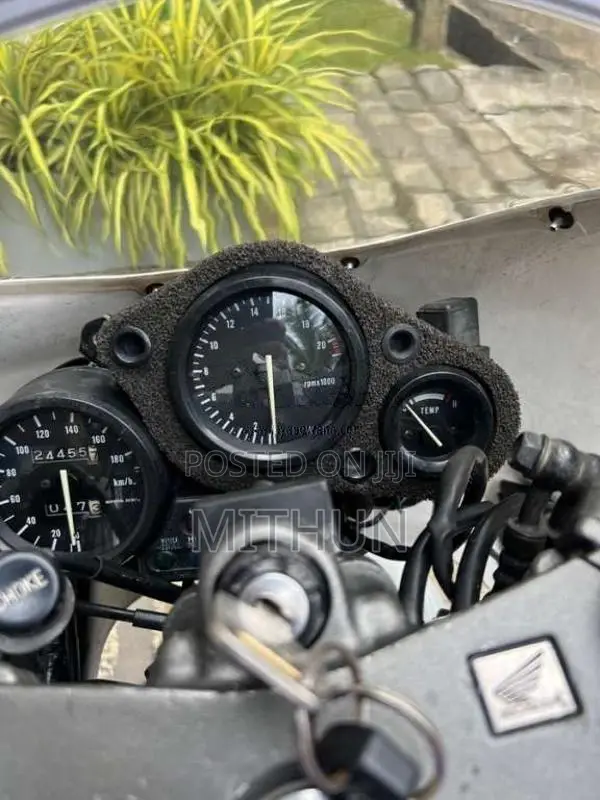 Honda CBR 1998 Motorbike (Used)