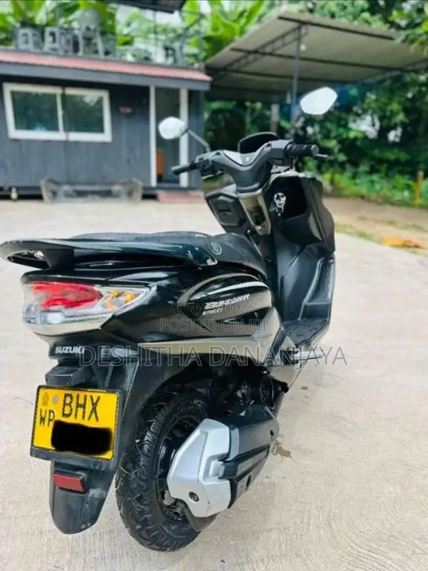 Suzuki BURGMAN 2019 Motorbike (Used)